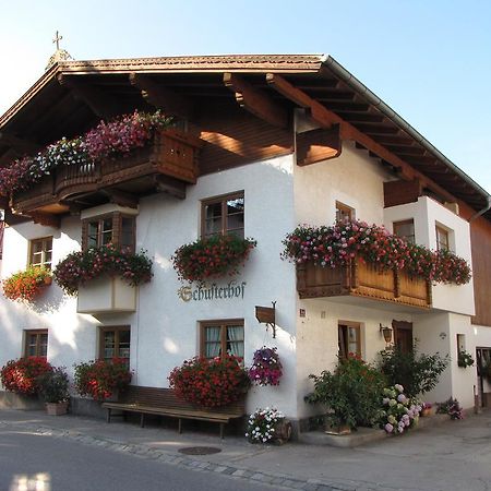 Ferienwohnung Schusterhof Innsbruck Zimmer foto